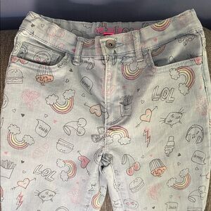 Place Light Blue Jeans with Graphic Designs